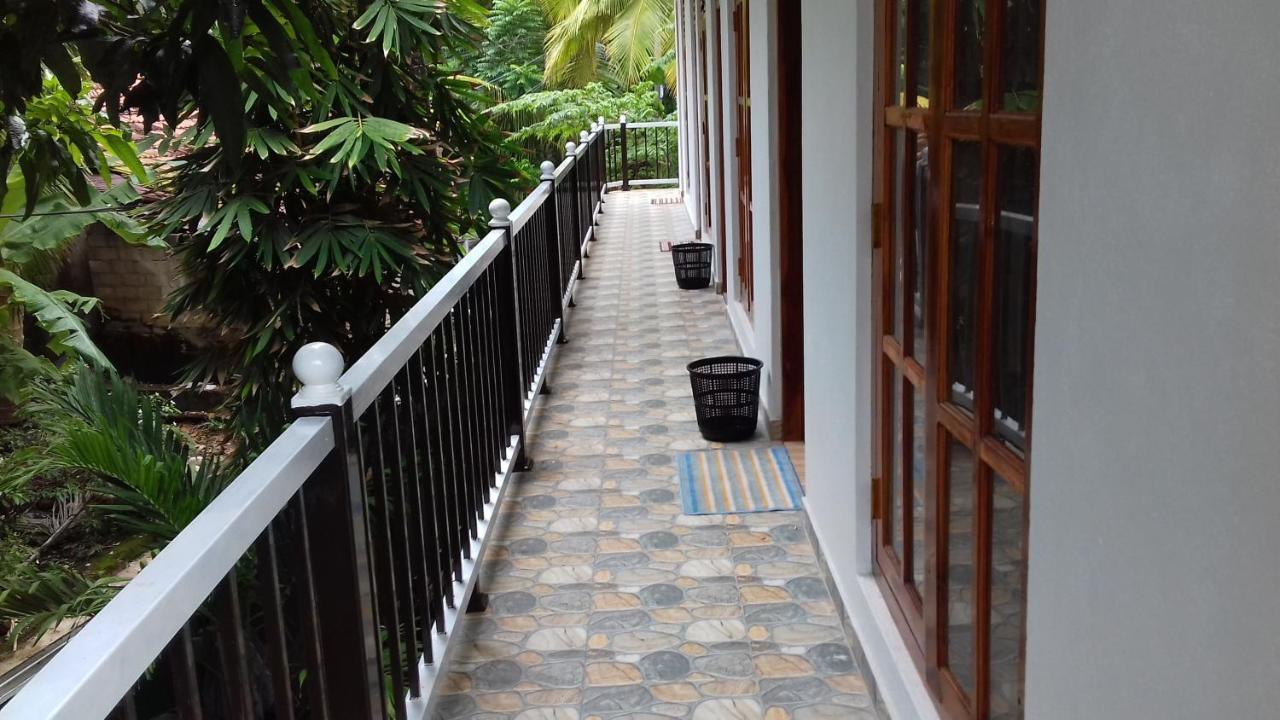 Rainbow Guest House Hikkaduwa Extérieur photo