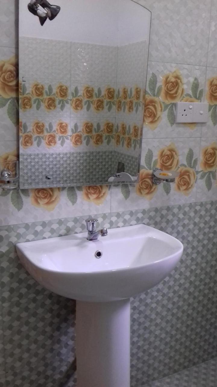 Rainbow Guest House Hikkaduwa Extérieur photo